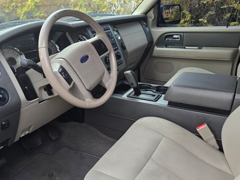 Used 2014 Ford Expedition XL w/ Fleet Convenience Package image 6