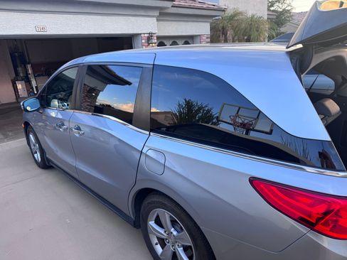 Used 2018 Honda Odyssey EX image 8