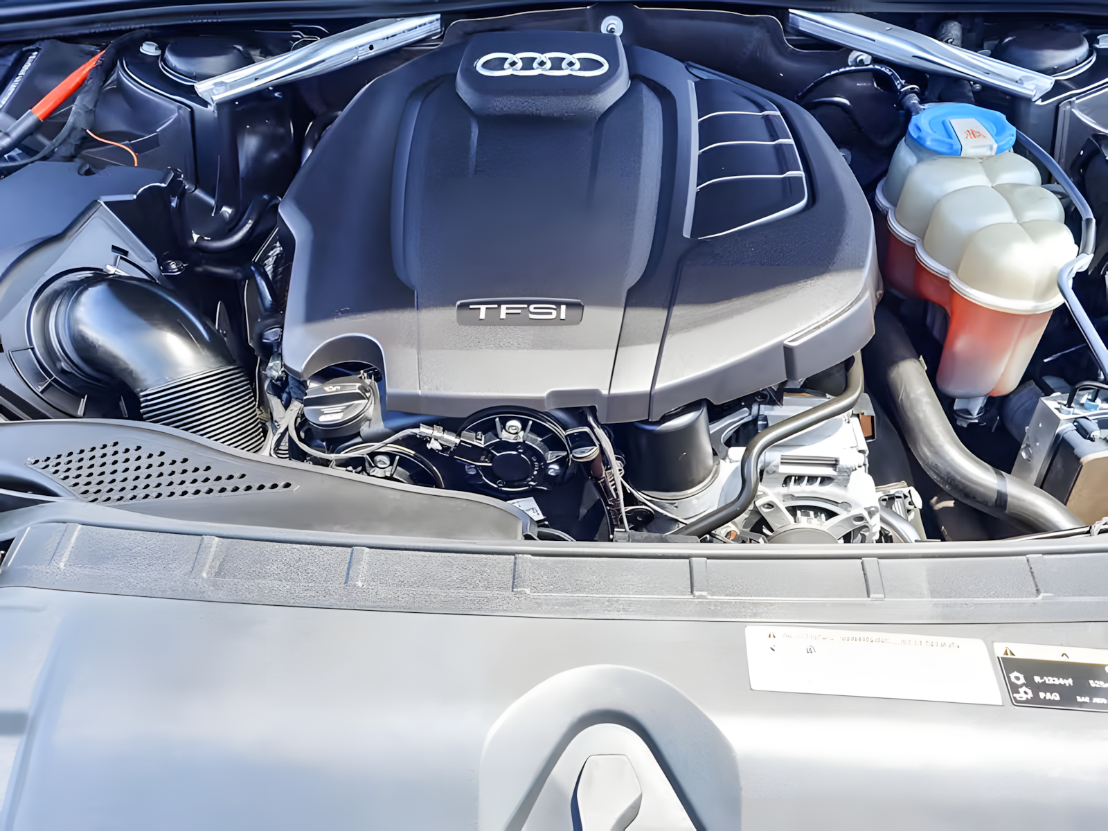 Used 2017 Audi A4 2.0T Premium FWD image 9