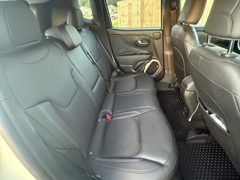 Used 2017 Jeep Renegade Trailhawk AWD/4WD image 16