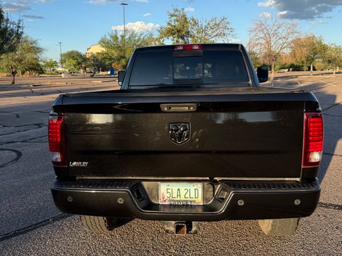Used 2015 RAM 2500 Laramie w/ Black Appearance Group image 9