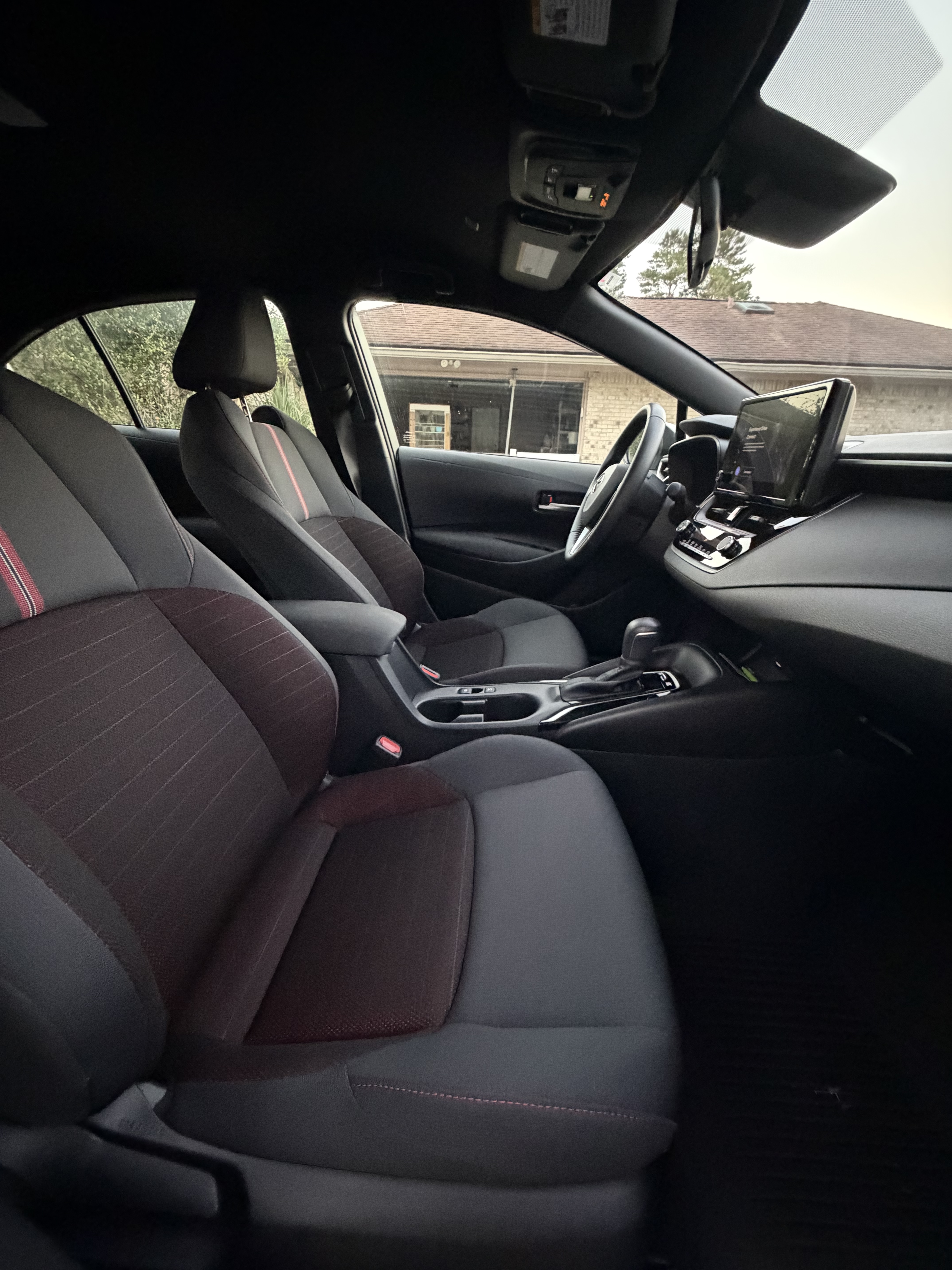 Used 2026 Toyota Corolla SE FWD image 17