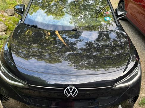 Used 2023 Volkswagen ID.4 Pro S Plus AWD/4WD image 2