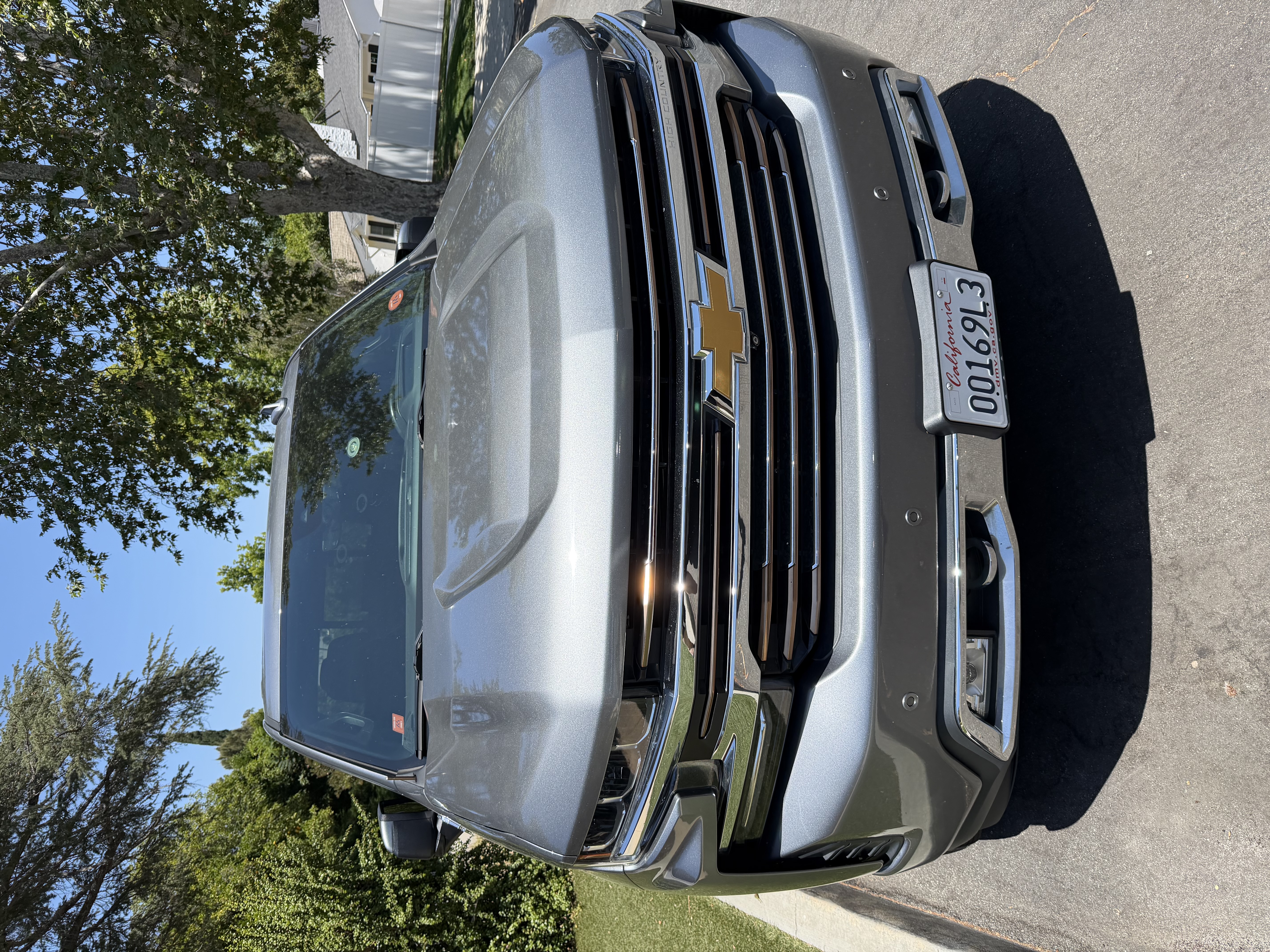 Used 2020 Chevrolet Silverado 1500 High Country w/ Technology Package AWD/4WD image 12