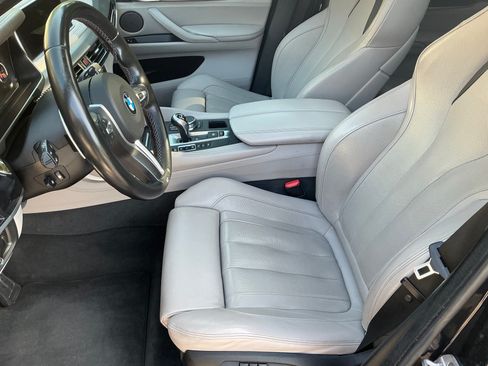 Used 2018 BMW X5 M image 5