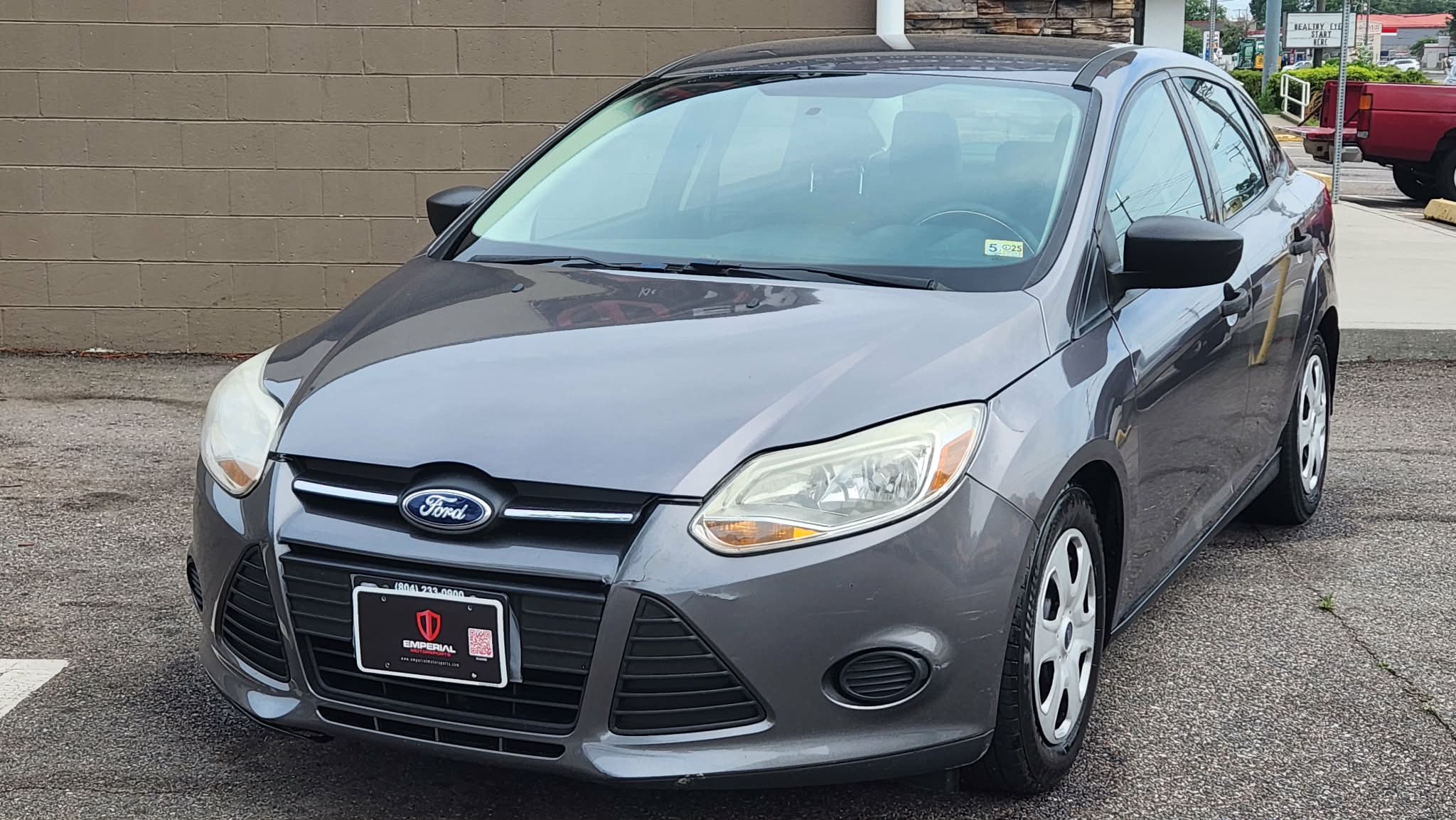 Used 2014 Ford Focus S FWD image 1