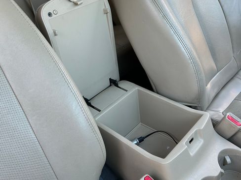 Used 2008 Hyundai Santa Fe SE image 5