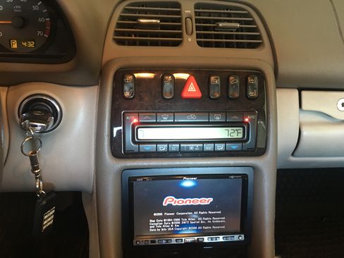 Used 2001 Mercedes-Benz CLK 430 Coupe image 10