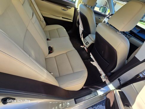 Used 2017 Lexus ES 350 w/ Navigation System Package image 13