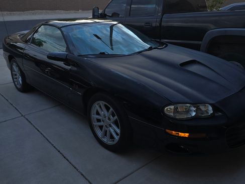 Used 2002 Chevrolet Camaro Z28 w/ SS Performance/Appearance Pkg image 4