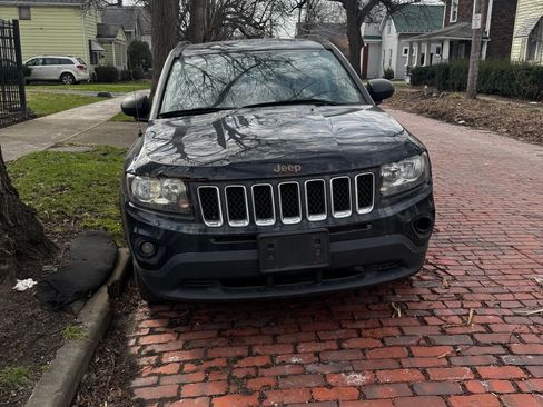 Used 2016 Jeep Compass 75th Anniversary w/ Power Value Group image 1