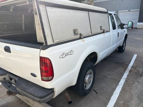 Used 2006 Ford F250 XL image 6