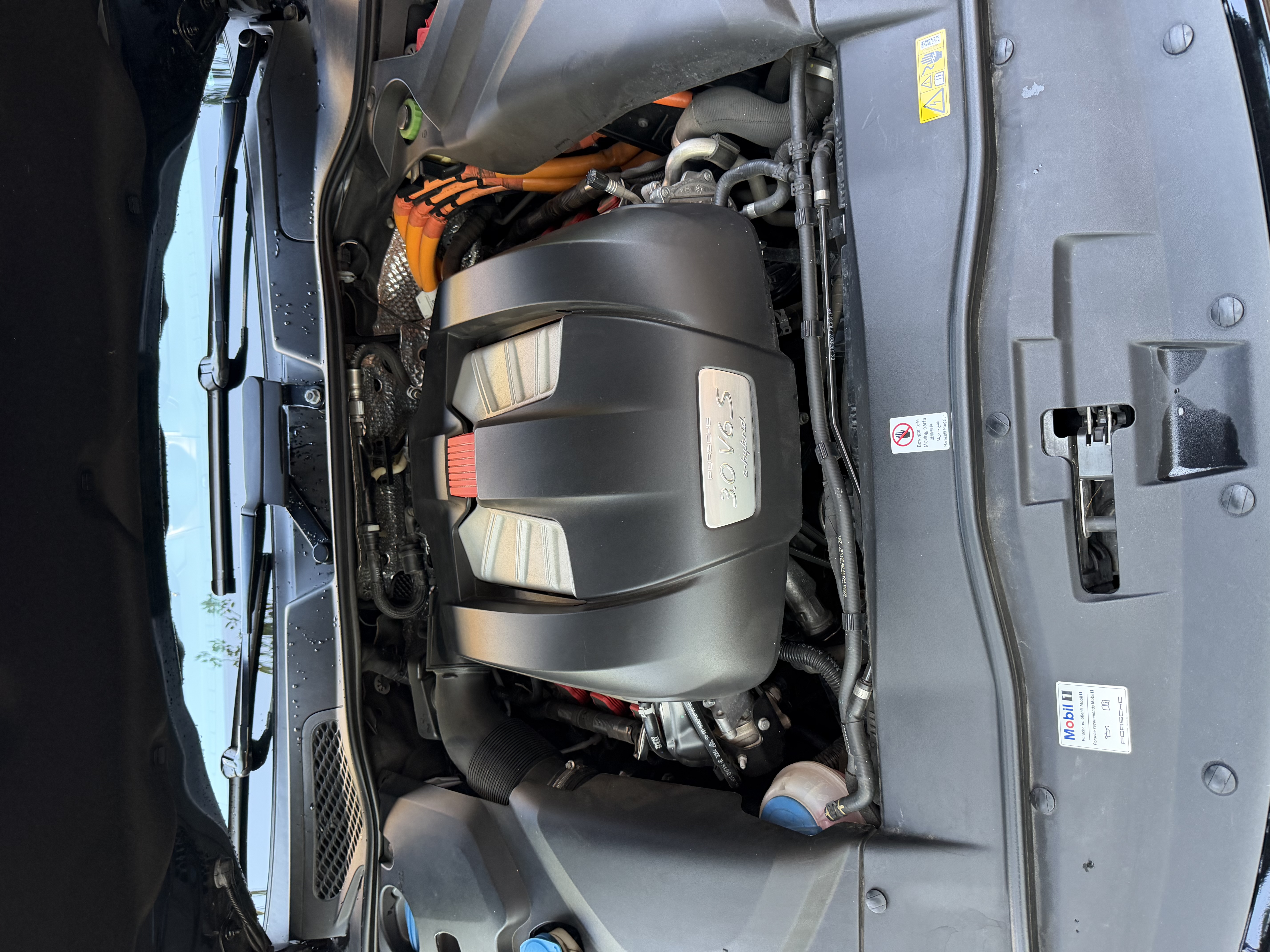 Used 2016 Porsche Cayenne S AWD/4WD image 6