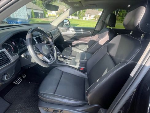 Used 2021 Volkswagen Atlas SE FWD image 5