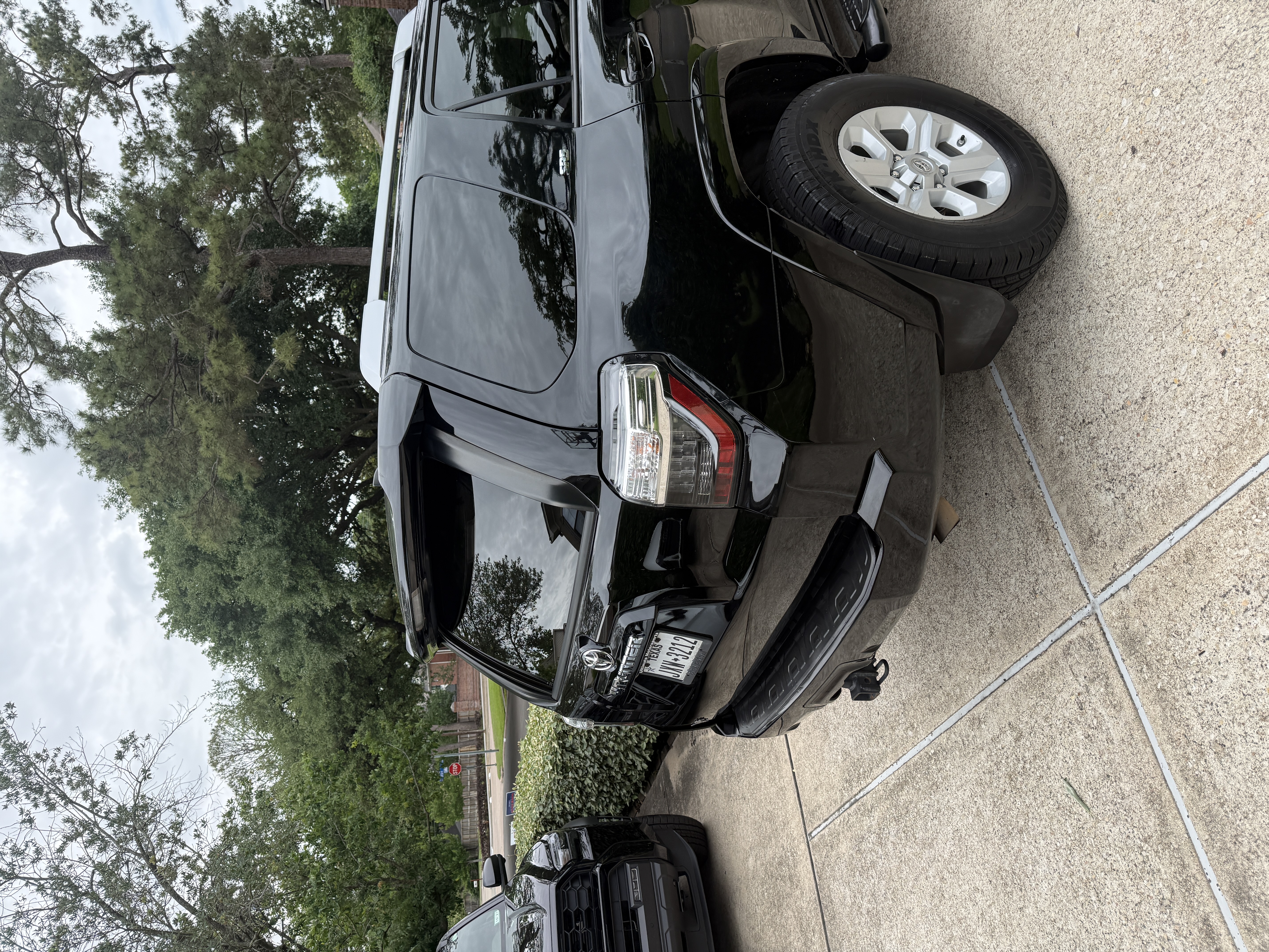 Used 2016 Toyota 4Runner SR5 RWD image 5