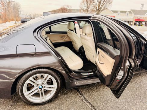Used 2014 BMW 528i xDrive Sedan image 12