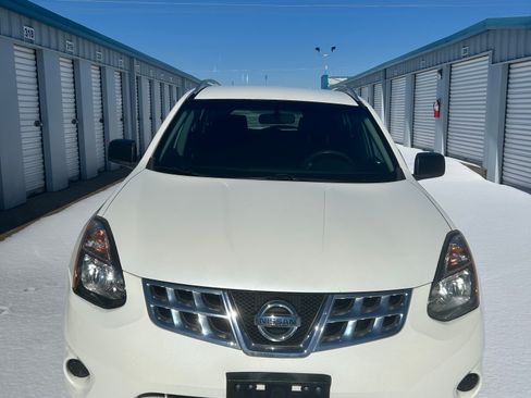 Used 2015 Nissan Rogue S w/ Convenience Package image 1