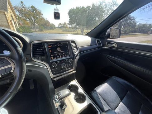 Used 2015 Jeep Grand Cherokee Limited w/ Luxury Group II image 9