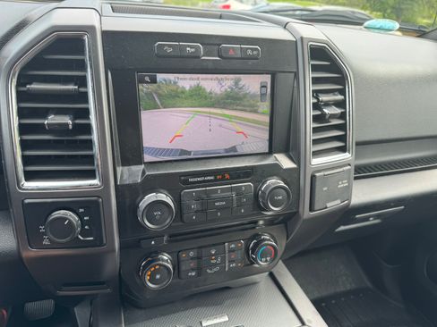 Used 2015 Ford F150 XLT w/ Equipment Group 302A Luxury image 12