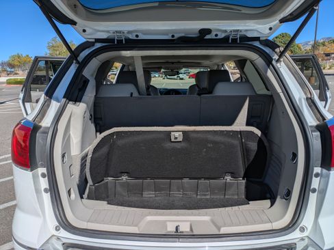 Used 2017 Buick Enclave Leather w/ Trailering Package image 10