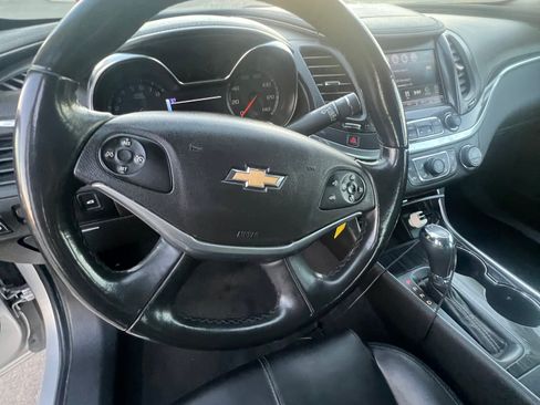 Used 2017 Chevrolet Impala LT image 8