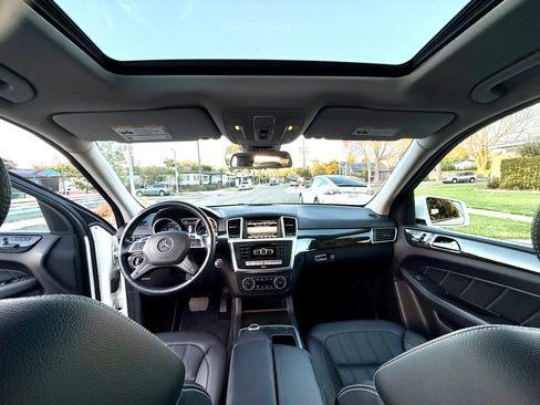 Used 2016 Mercedes-Benz GL 320 BlueTEC 4MATIC image 16