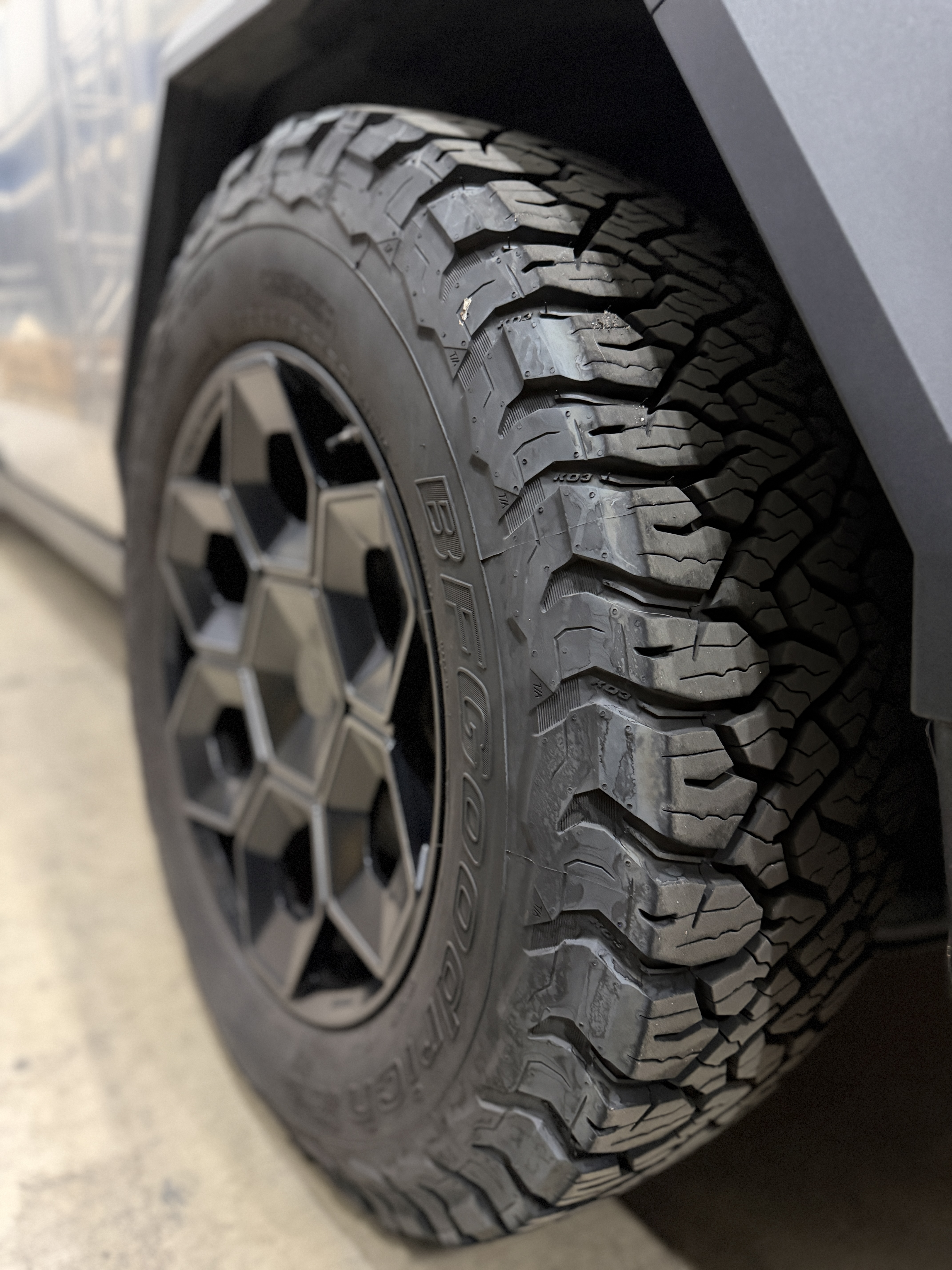 Used 2024 Tesla Cybertruck Cyberbeast AWD/4WD image 13