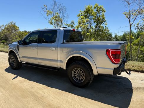 Used 2021 Ford F150 XLT w/ Equipment Group 302A High AWD/4WD image 6
