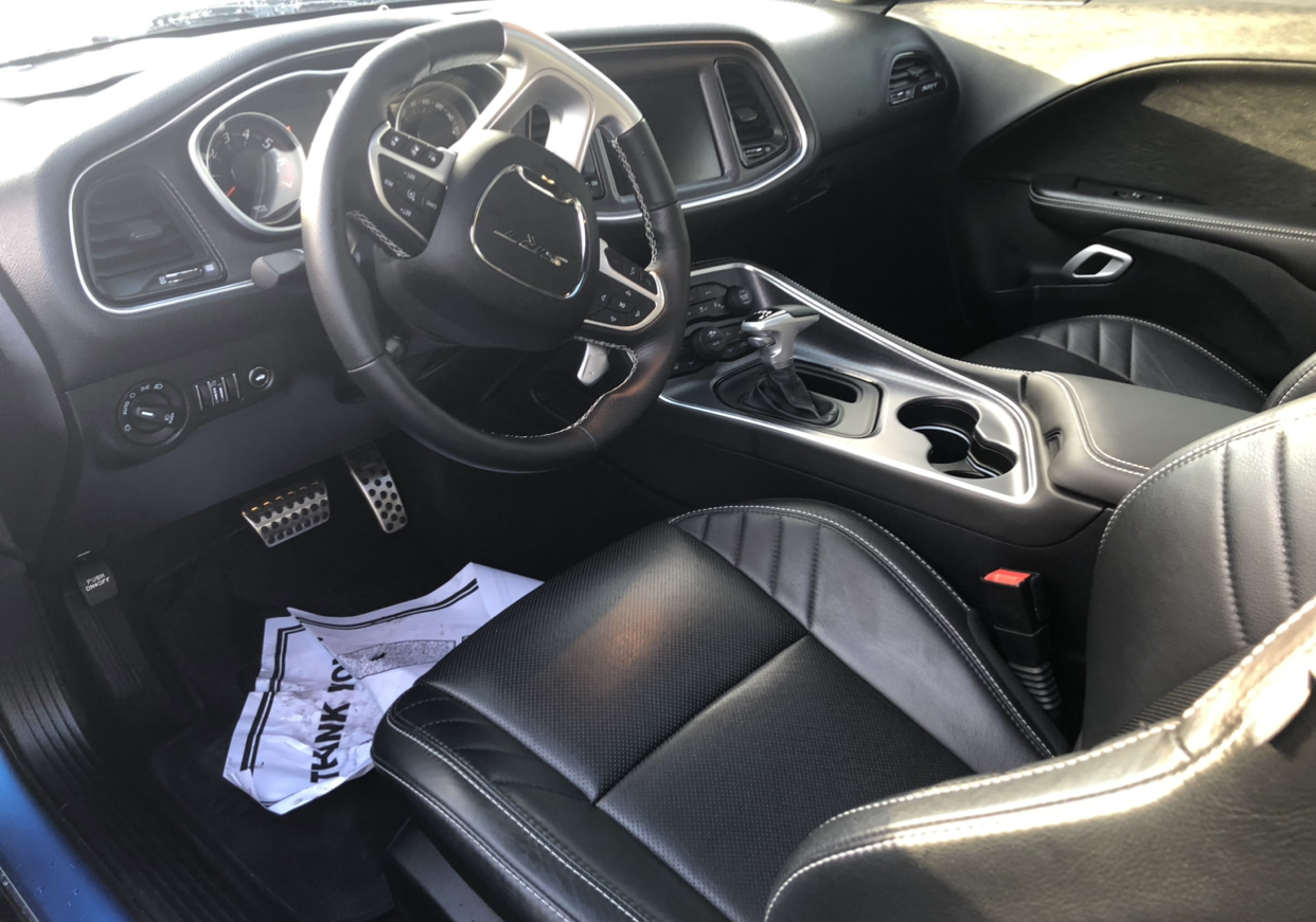 Used 2016 Dodge Challenger SRT w/ Technology Group RWD image 7