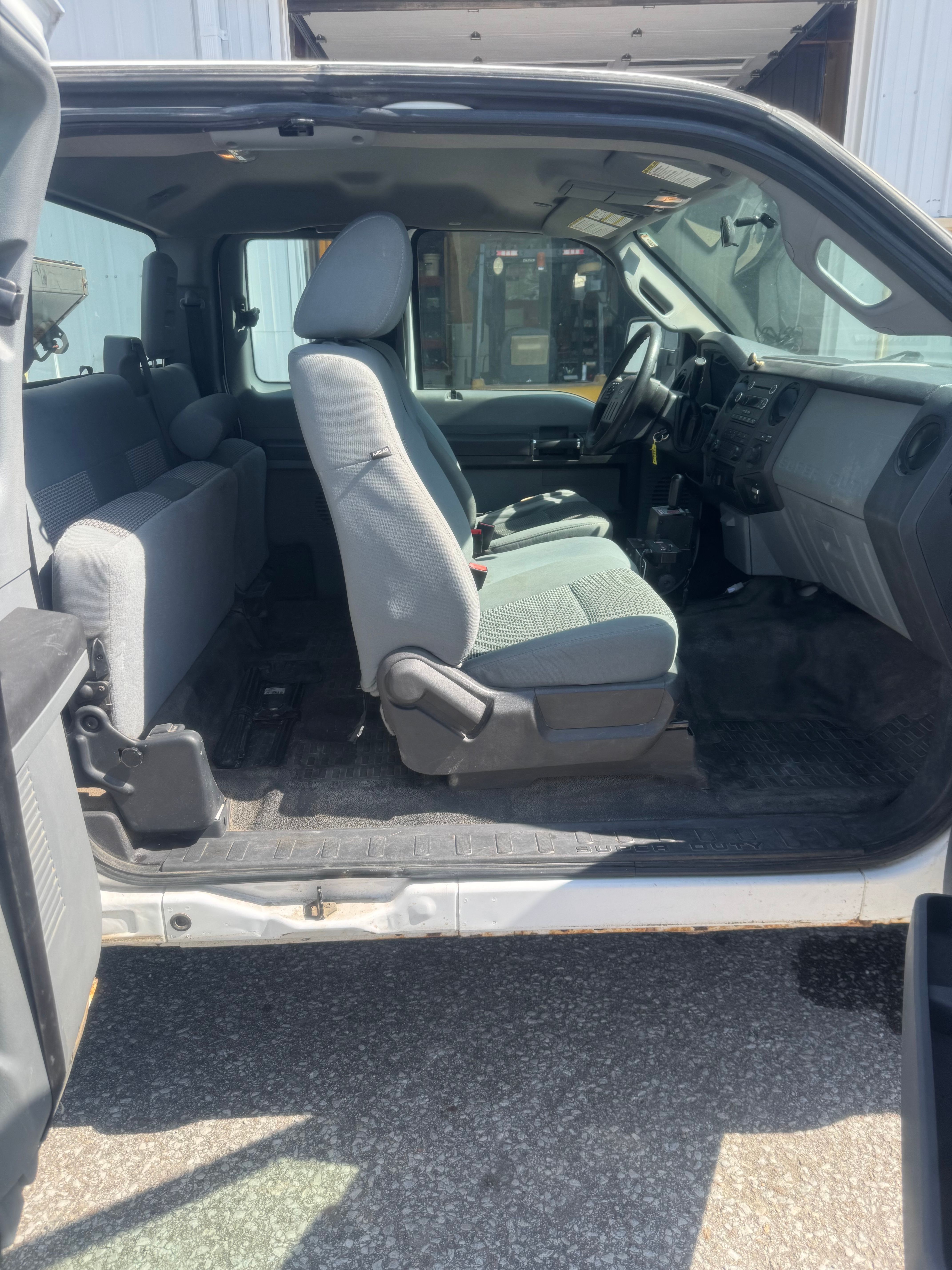 Used 2016 Ford F250 XL w/ XL Appearance Package AWD/4WD image 12