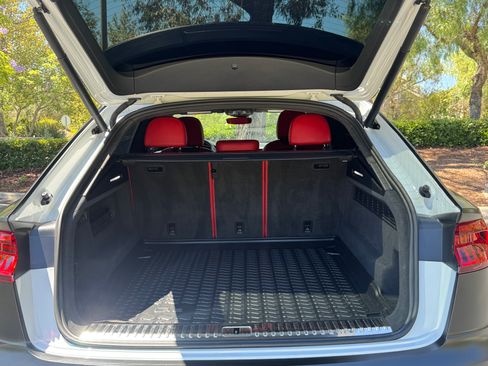 Used 2019 Audi Q8 Prestige w/ Luxury Package AWD/4WD image 23