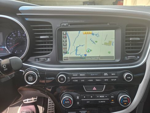 Used 2015 Kia Optima SX image 11