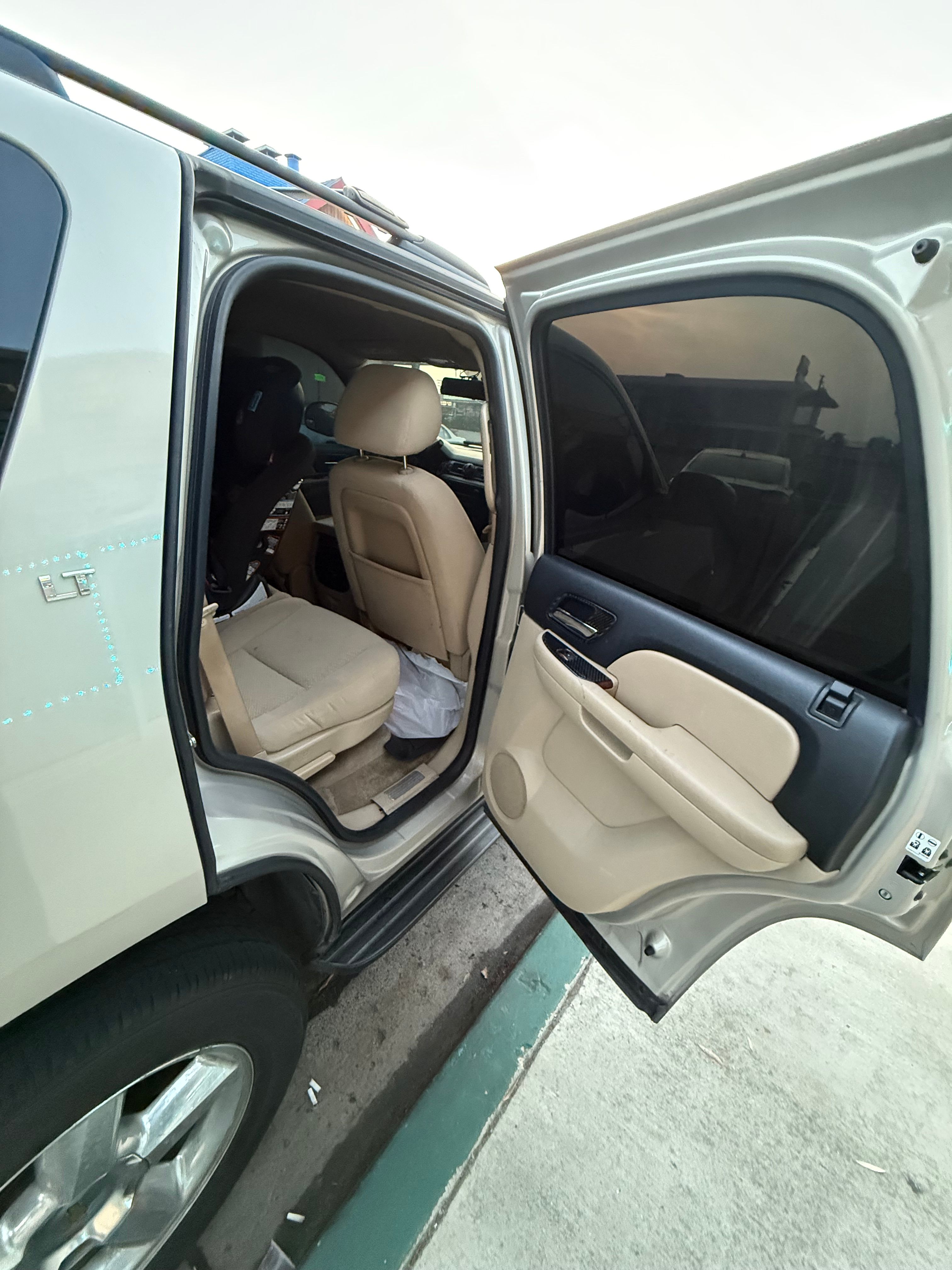 Used 2007 Chevrolet Tahoe LT w/ 1LT Special Edition RWD image 27