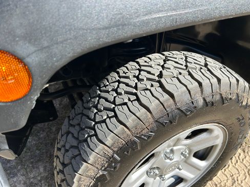 Used 2016 Jeep Wrangler Unlimited Sport image 15