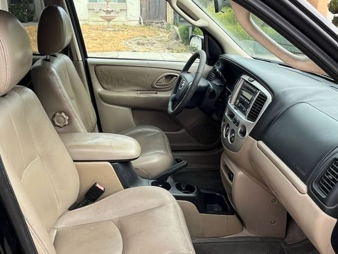 Used 2003 MAZDA Tribute ES image 11