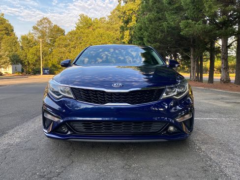 Used 2019 Kia Optima S image 4