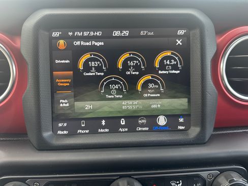 Used 2019 Jeep Wrangler Unlimited Rubicon w/ Dual Top Group AWD/4WD image 15