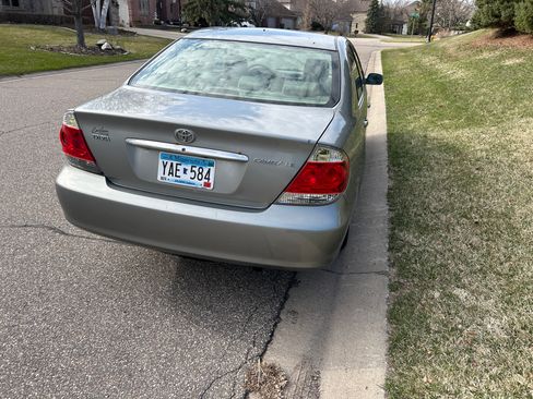 Used 2006 Toyota Camry LE image 4