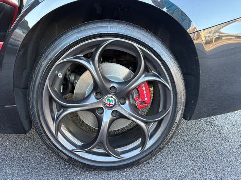 Used 2018 Alfa Romeo Giulia Ti Sport w/ Quick Order Package 22S Sport image 26