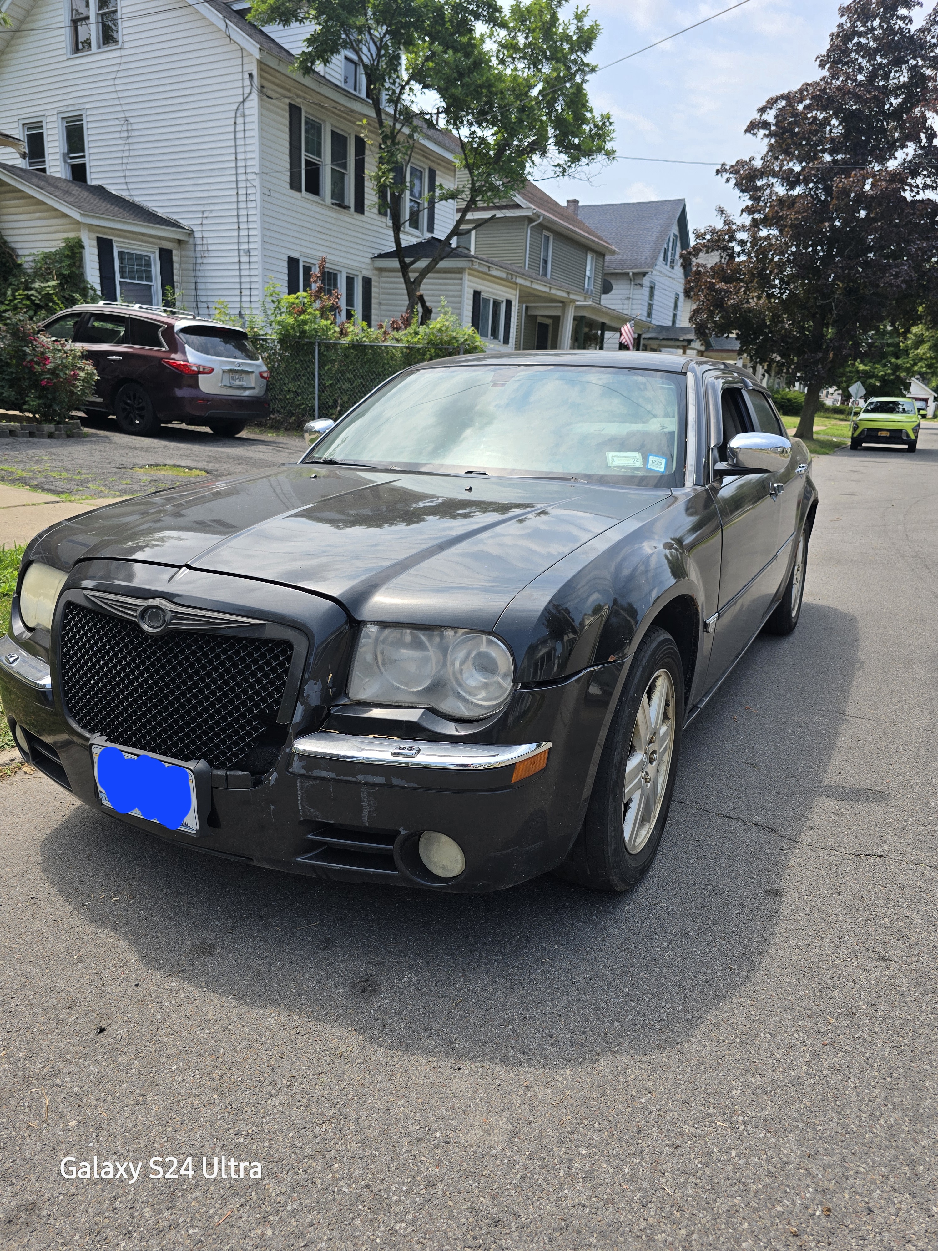Used 2006 Chrysler 300 C w/ Navigation & Sound Group II AWD/4WD image 5