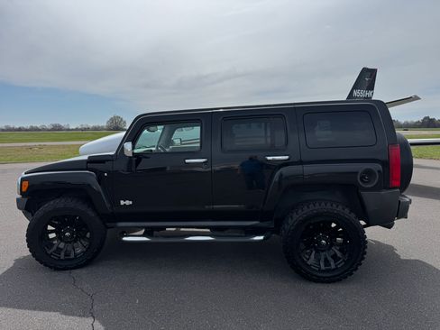 Used 2008 HUMMER H3 Luxury image 2