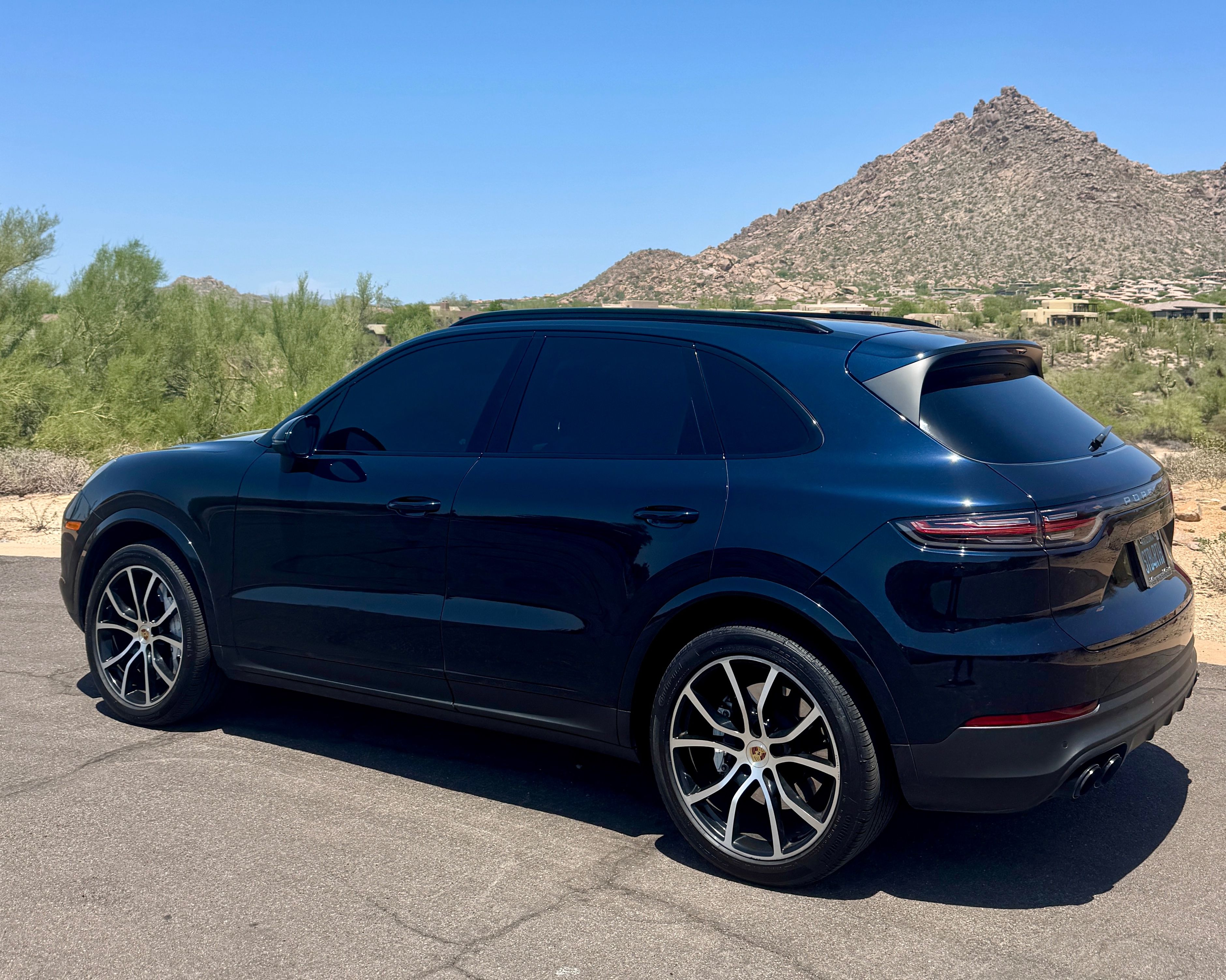 Used 2019 Porsche Cayenne AWD/4WD image 5
