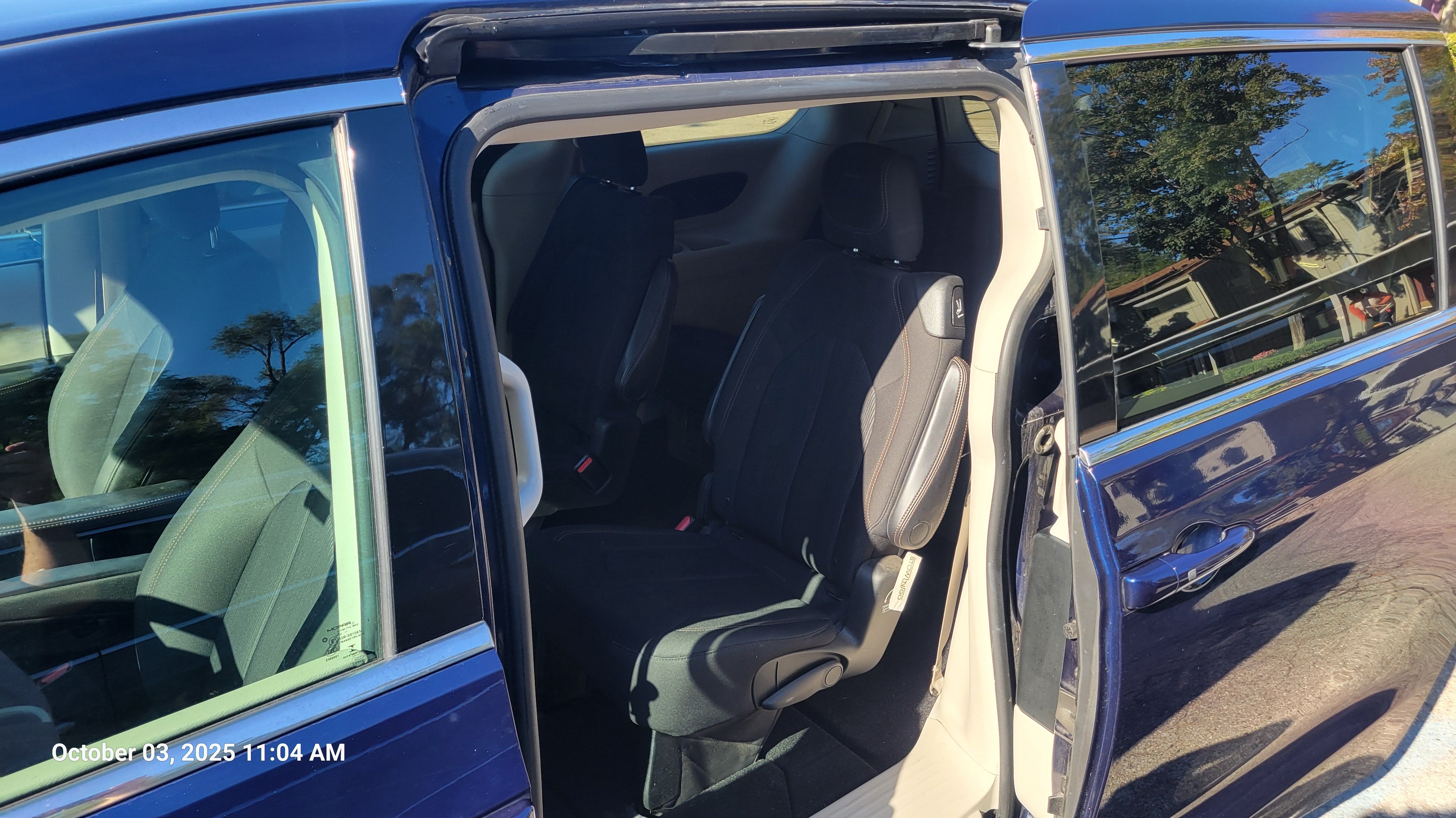 Used 2018 Chrysler Pacifica Touring w/ Security Group FWD image 20