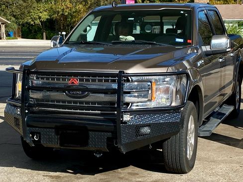 Used 2019 Ford F150 Lariat image 1