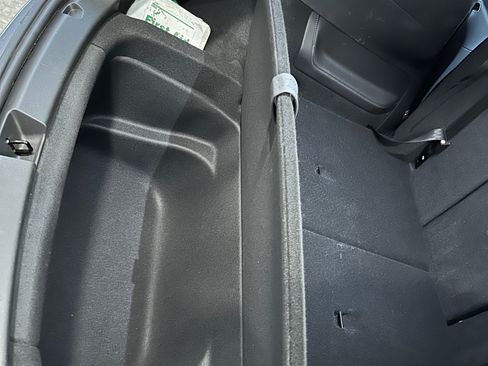 Used 2023 Tesla Model Y Long Range AWD/4WD image 15