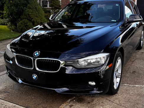 Used 2015 BMW 328i xDrive Sedan AWD/4WD image 2