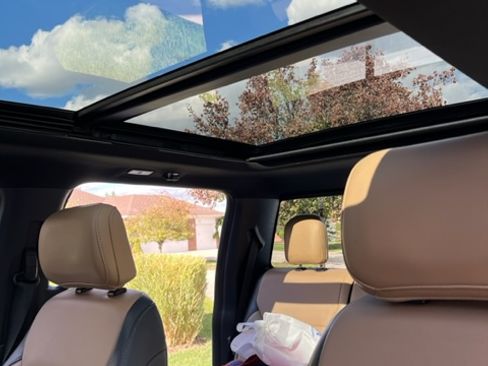 Used 2021 Ford F150 Lariat w/ Equipment Group 502A High image 6