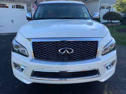Used 2016 INFINITI QX80 4WD w/ Signature Edition Package