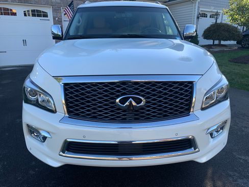 Used 2016 INFINITI QX80 4WD w/ Signature Edition Package image 1