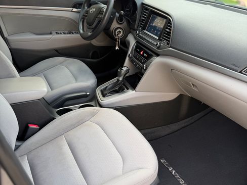 Used 2018 Hyundai Elantra SEL FWD image 8